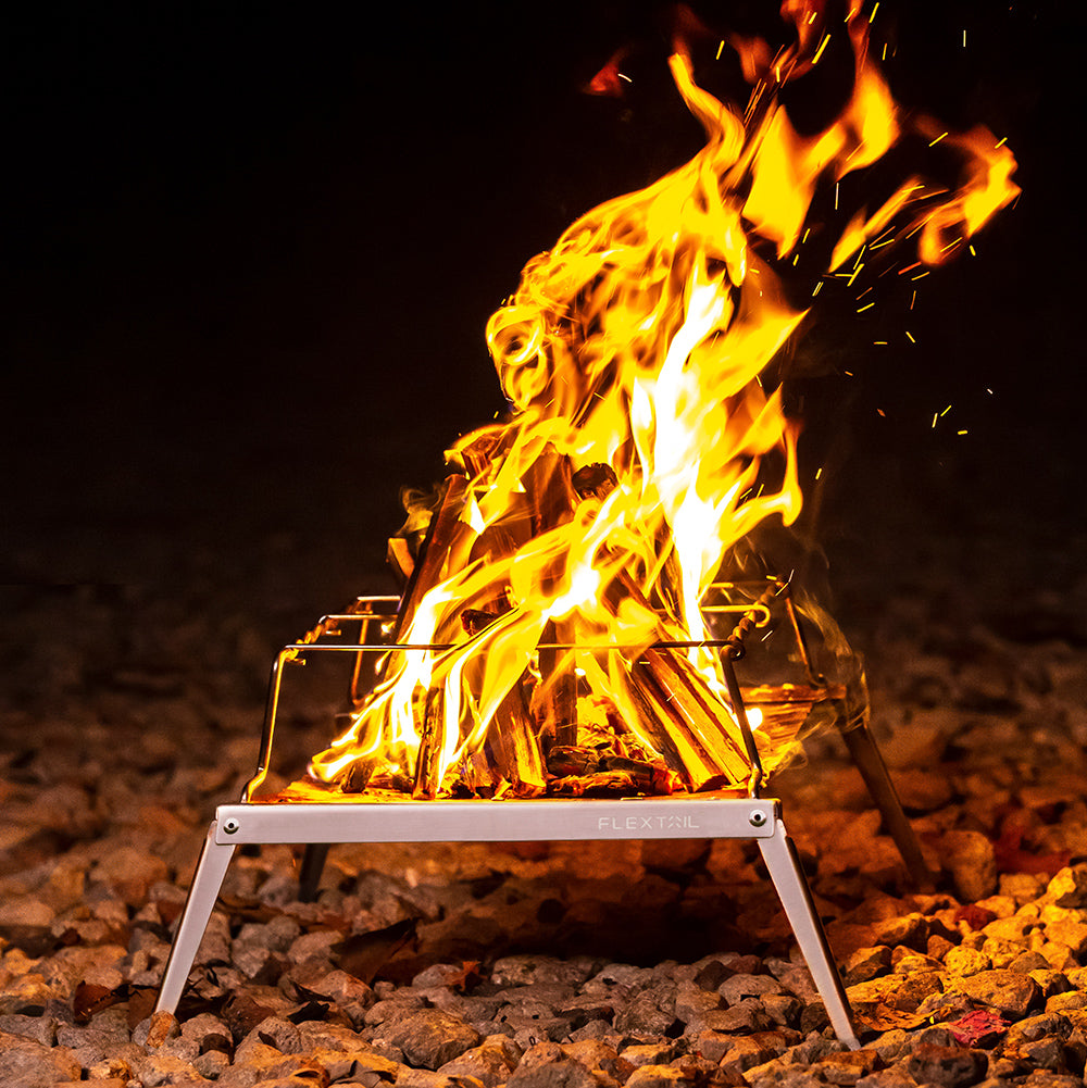 FLEXTAIL 軽量焚き火台 キャンプ用 折りたたみBBQグリル 帆布製ケース付き